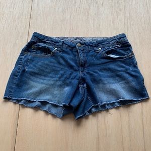 Distressed look jeans shorts women blue size 8